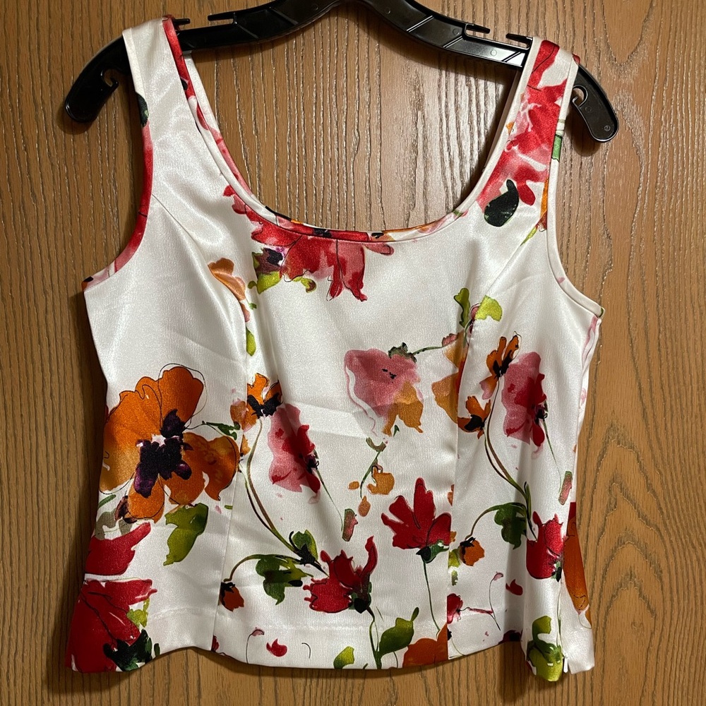 Vibrant Floral Cropped Tank Top - Red and Orange